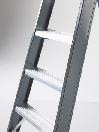 Enkel oploopbare trap - aluminium (gecoat)